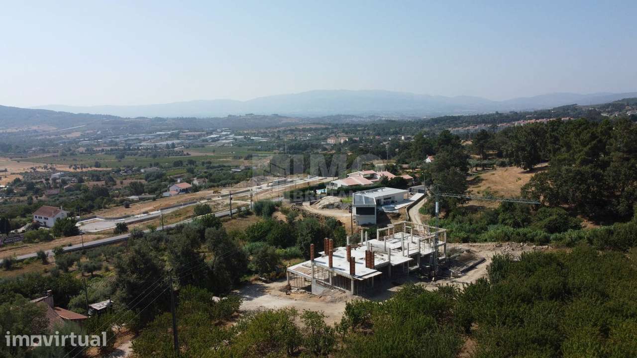 Moradias T4 e Piscina | A 5 Minutos da Covilhã - Grande imagem: 4/9