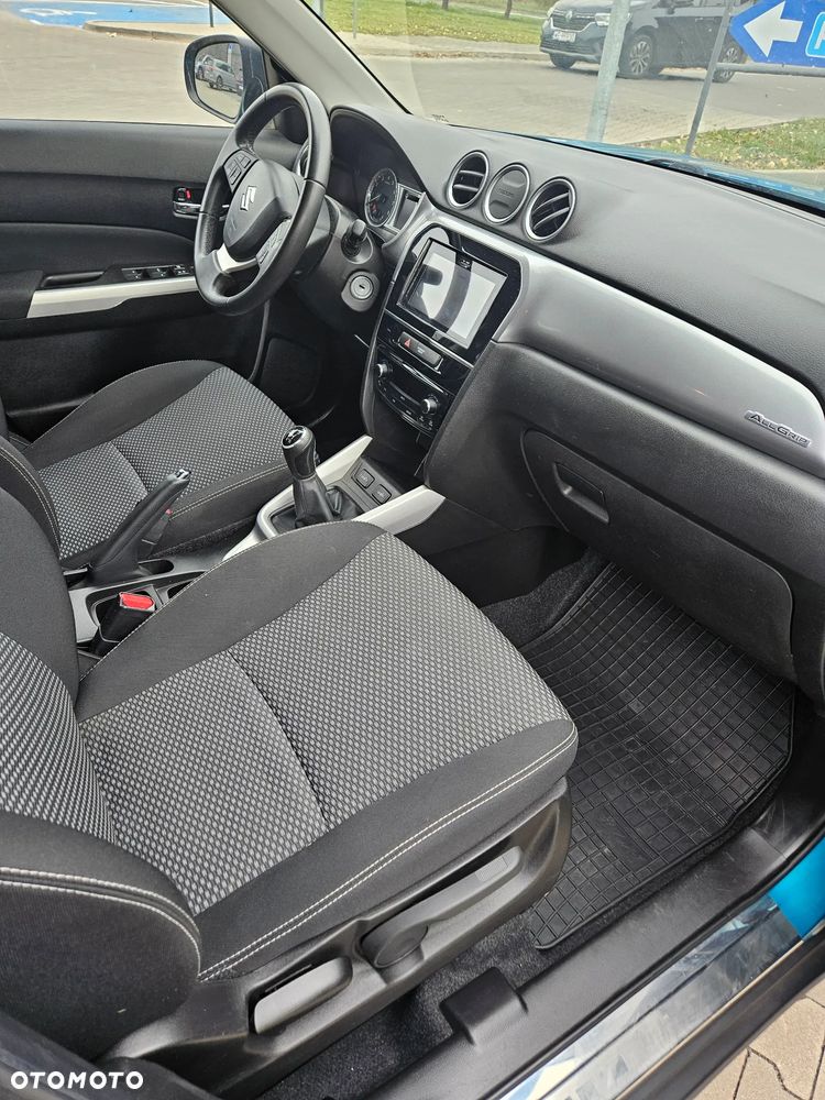 Suzuki Vitara - 12