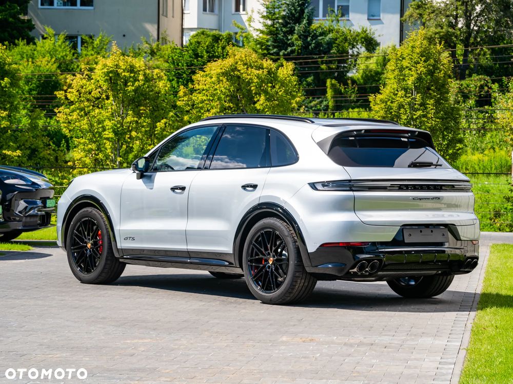 Porsche Cayenne GTS - 4