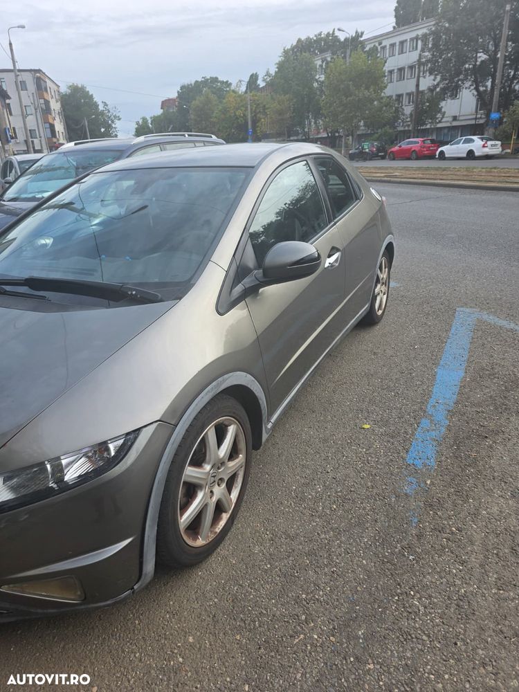 Honda Civic 1.8 Sport - 35