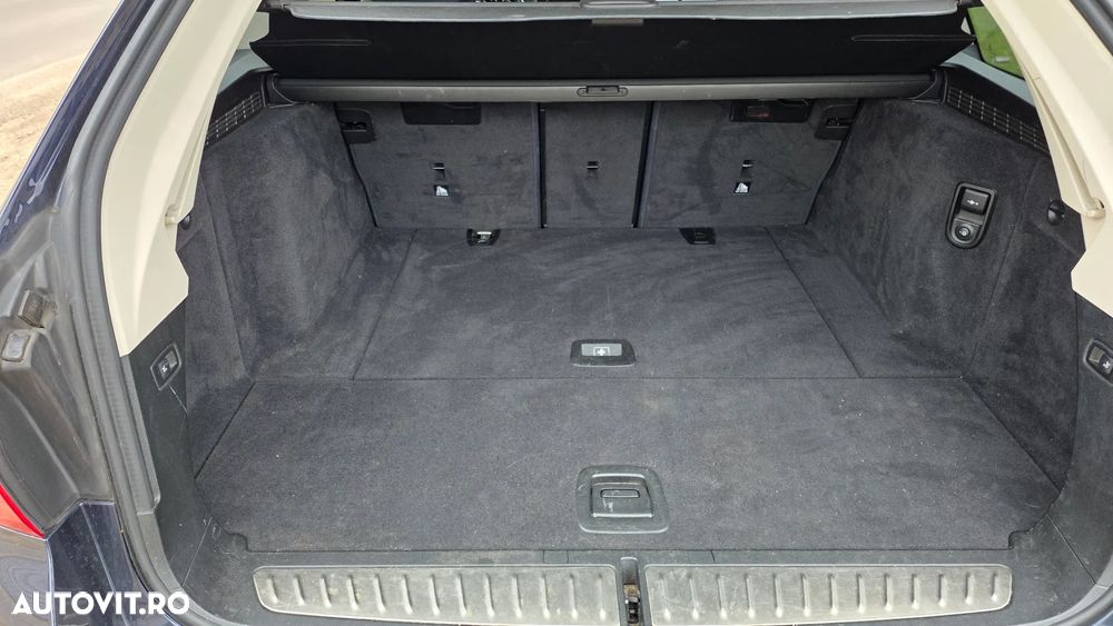 BMW Seria 5 520d Aut. Sport Line - 13