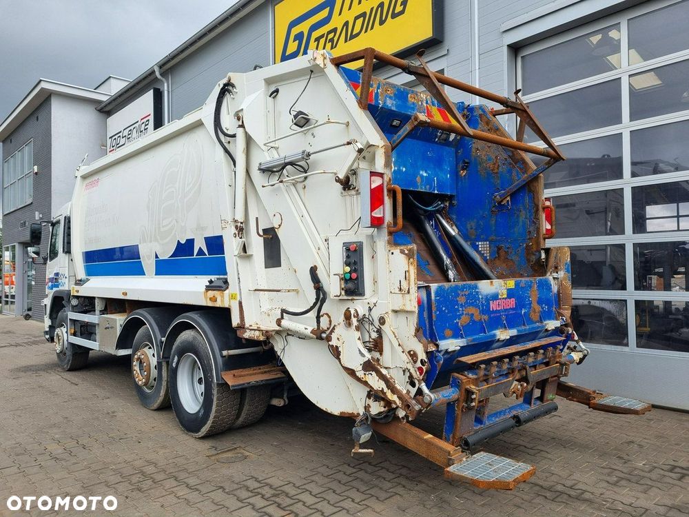 Volvo FM 330, zabudowa śmieciarki Norba - 7