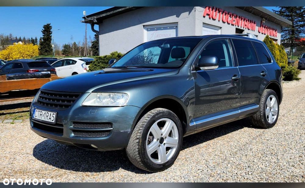 Volkswagen Touareg - 1