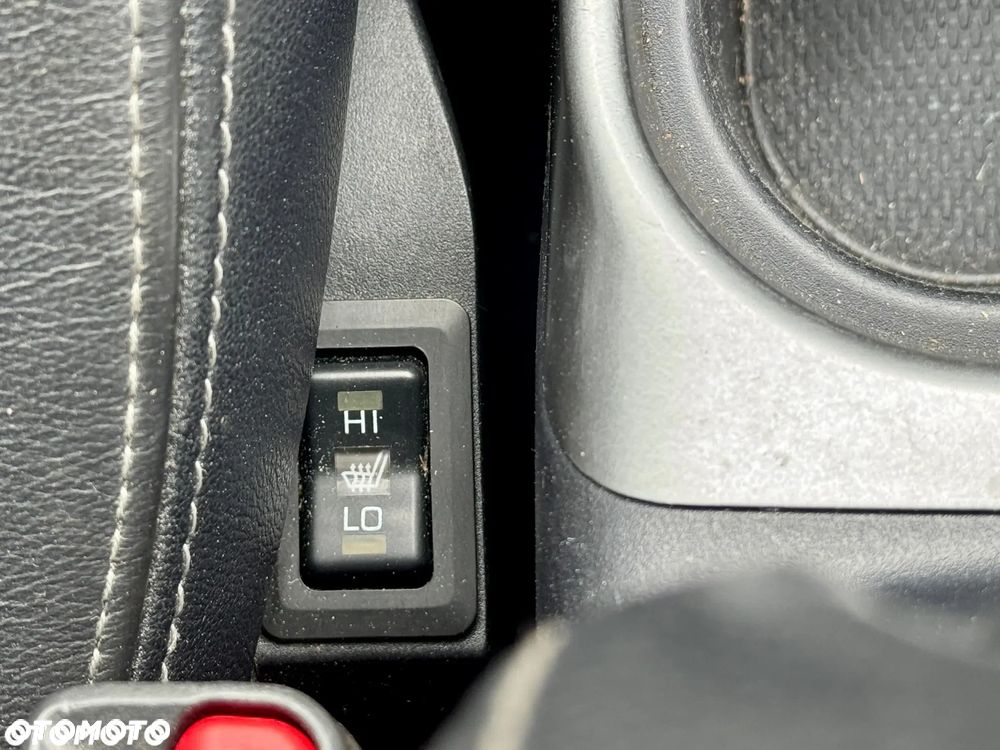 Mitsubishi Outlander 2.4 4WD CVT Intense - 34