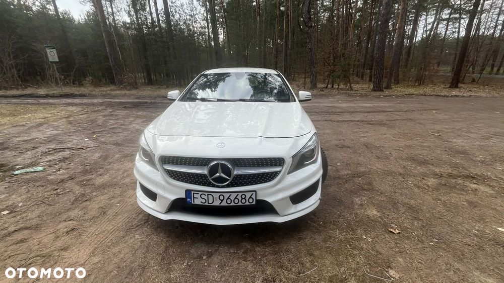 Mercedes-Benz CLA 250 4-Matic - 12