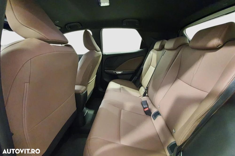 Lexus LBX FWD Elegant - 20