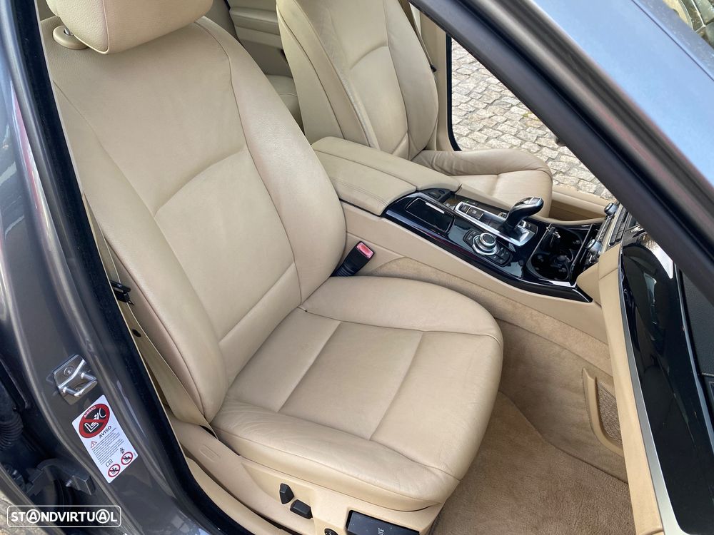 BMW 525 d Auto - 34