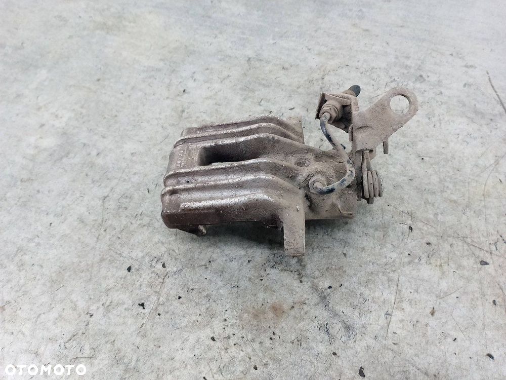 ZACISK HAMULCOWY PRAWY TYŁ VW GOLF V TRW 1.9 TDI - 5