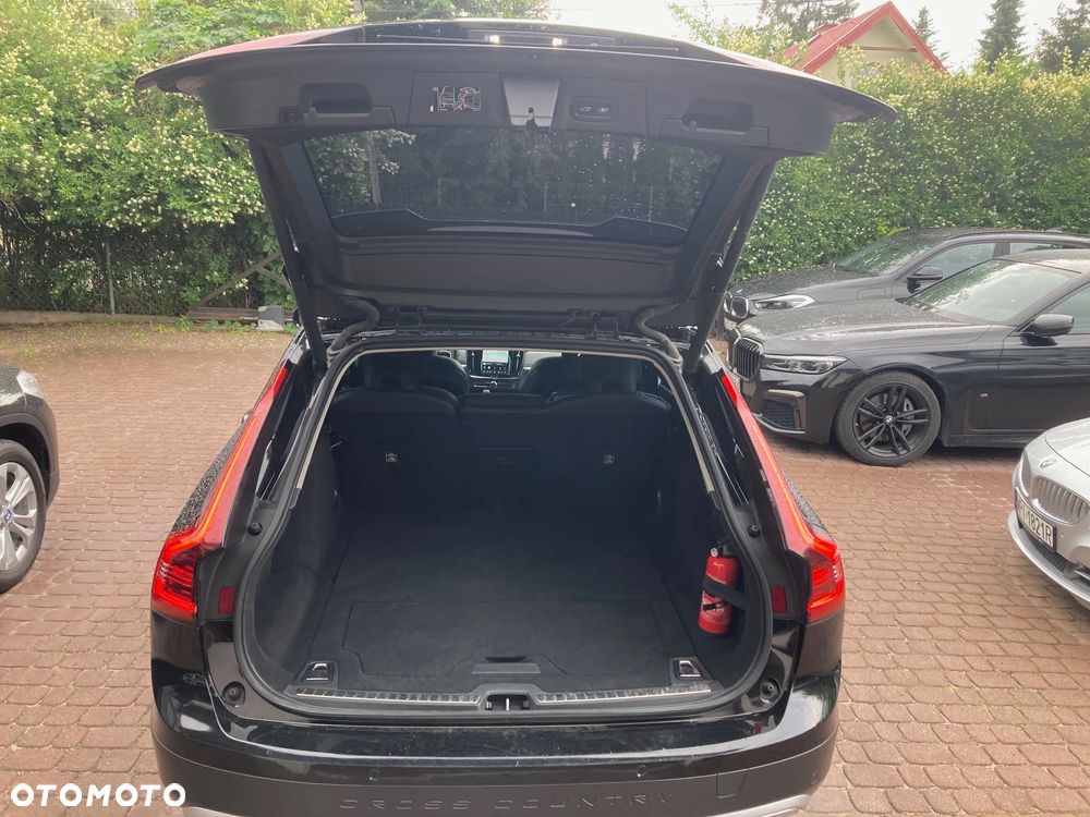 Volvo V90 Cross Country B5 D AWD Core - 16