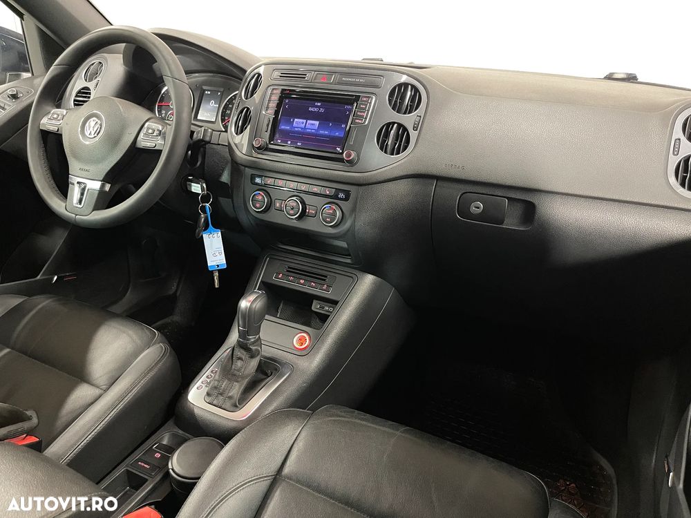 Volkswagen Tiguan 2.0 TDI SCR 4MOTION BlueMotion Technology DSG Sport & Style - 10