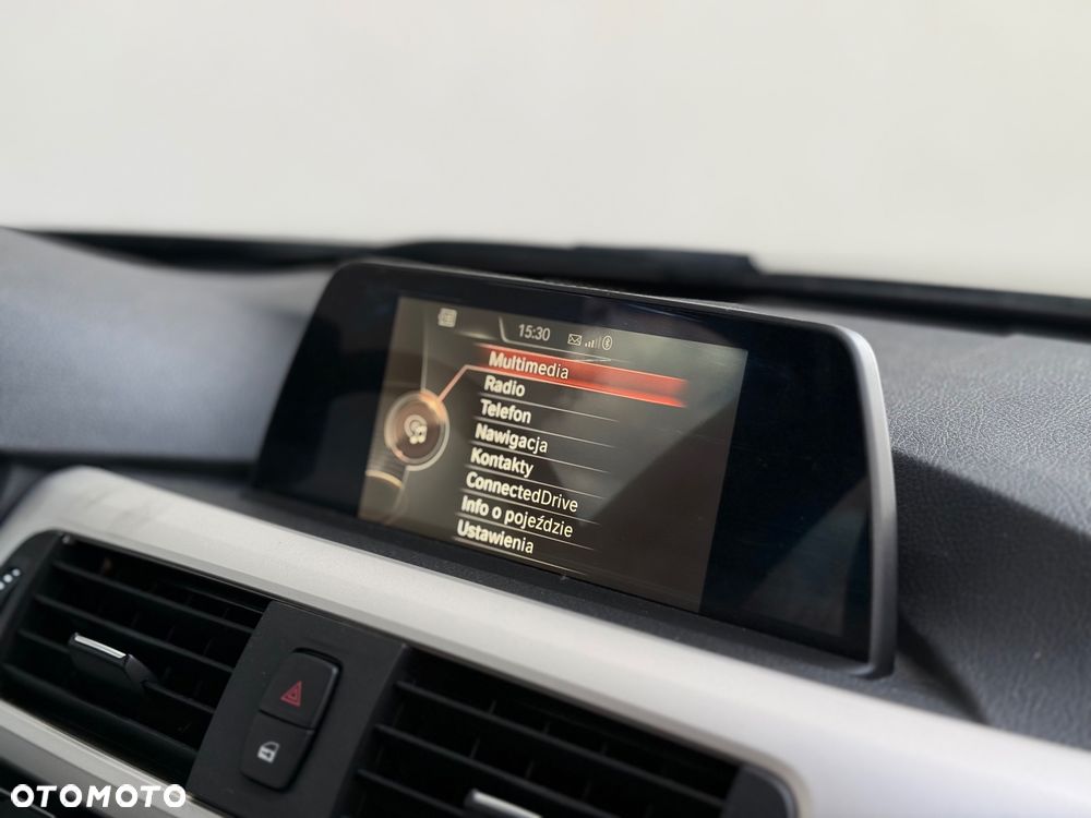 BMW Seria 3 316d - 29