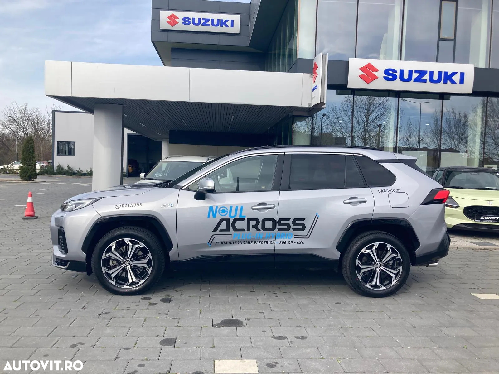 Suzuki Across 2.5 PHEV Luxus - 8