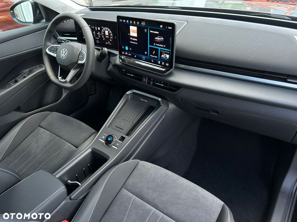 Volkswagen T-Roc - 13
