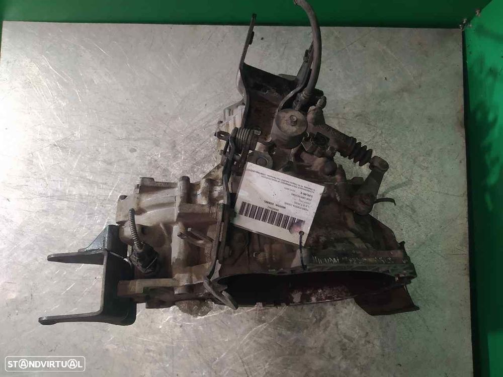 CAIXA VELOCIDADES HYUNDAI MATRIX 2001 - 4