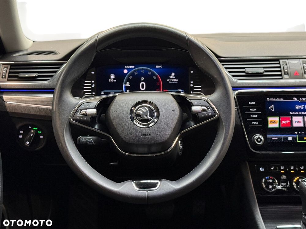 Skoda Superb 2.0 TSI Style DSG - 28