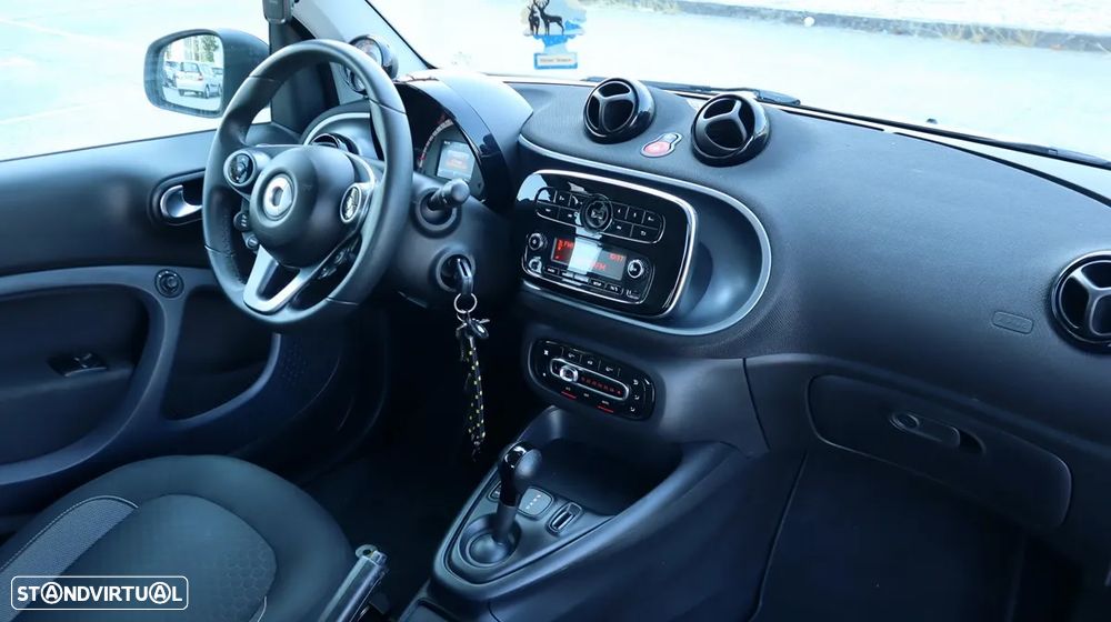 Smart ForTwo Coupé EQ passion - 26