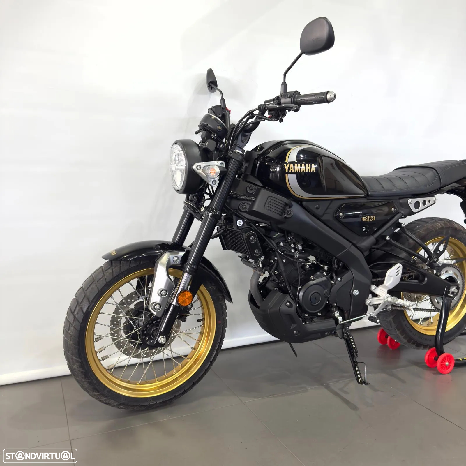 Yamaha XSR 125 Legacy - 6