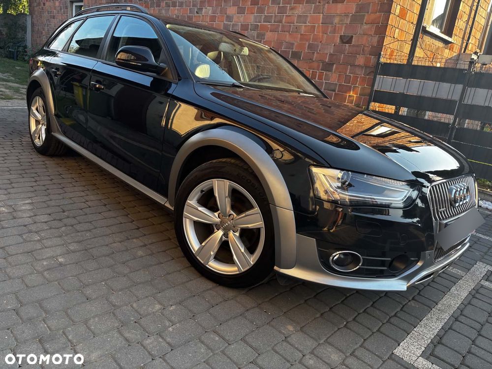 Audi A4 Allroad - 16