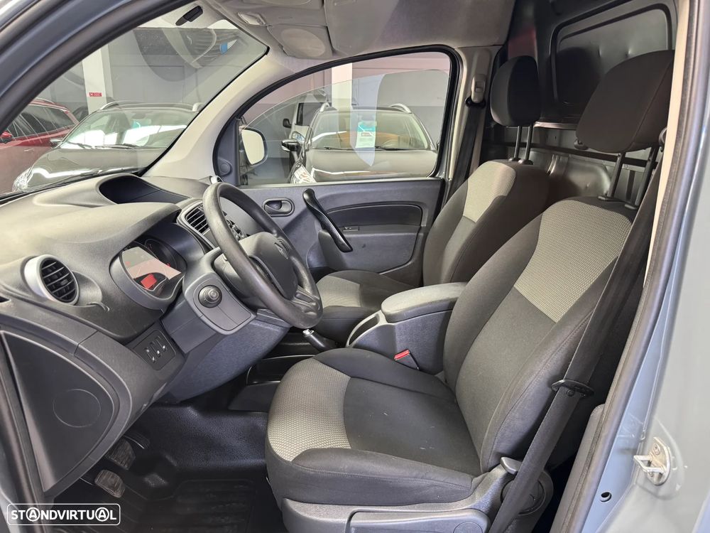 Renault Kangoo 1.5 dci 2L - 11