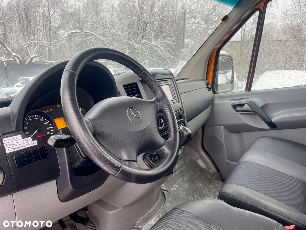 Mercedes-Benz Sprinter - 6
