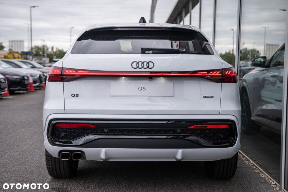 Audi Q5 Sportback - 5