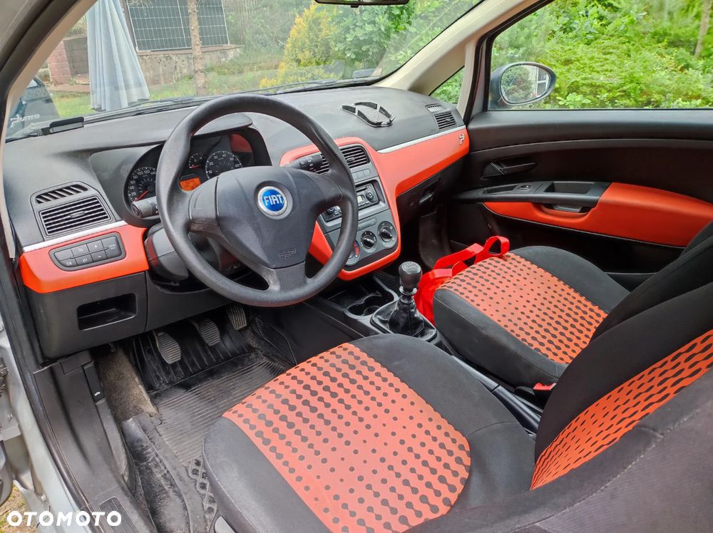 Fiat Punto 1.2 8V - 4