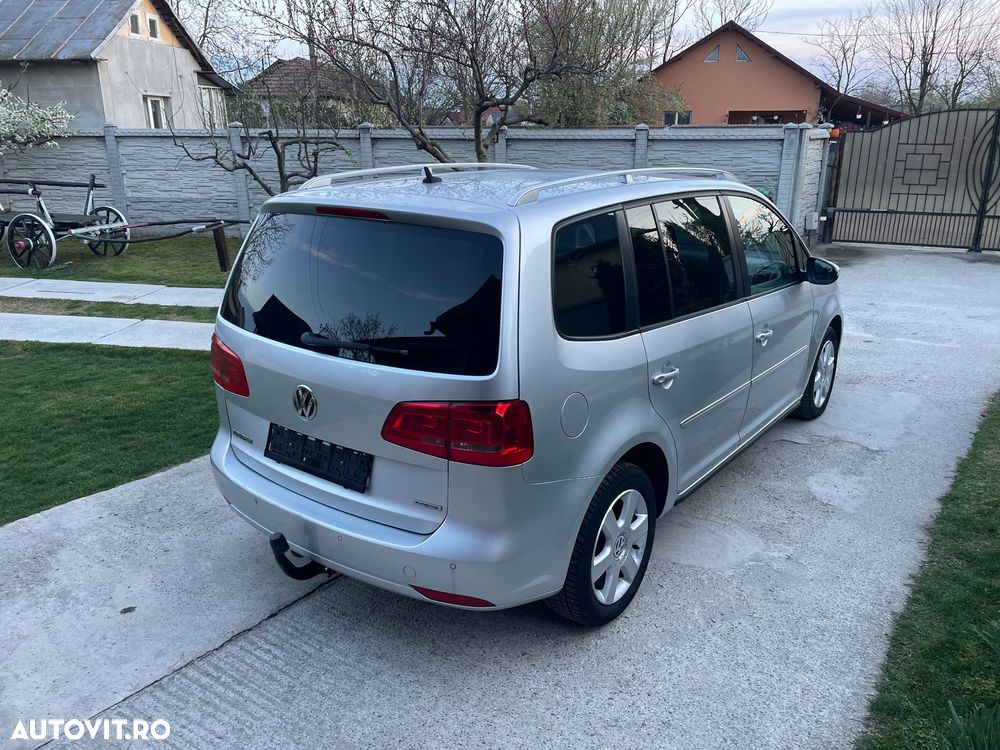Volkswagen Touran - 6