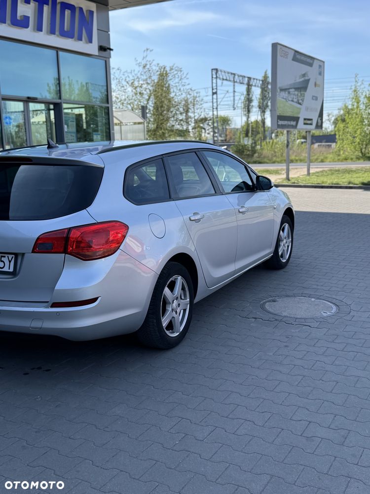 Opel Astra 1.4 Turbo Sport - 11