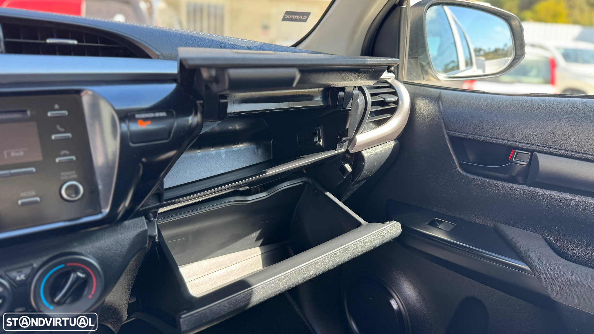 Toyota Hilux 2.4 D-4D 4WD CD CM - 33