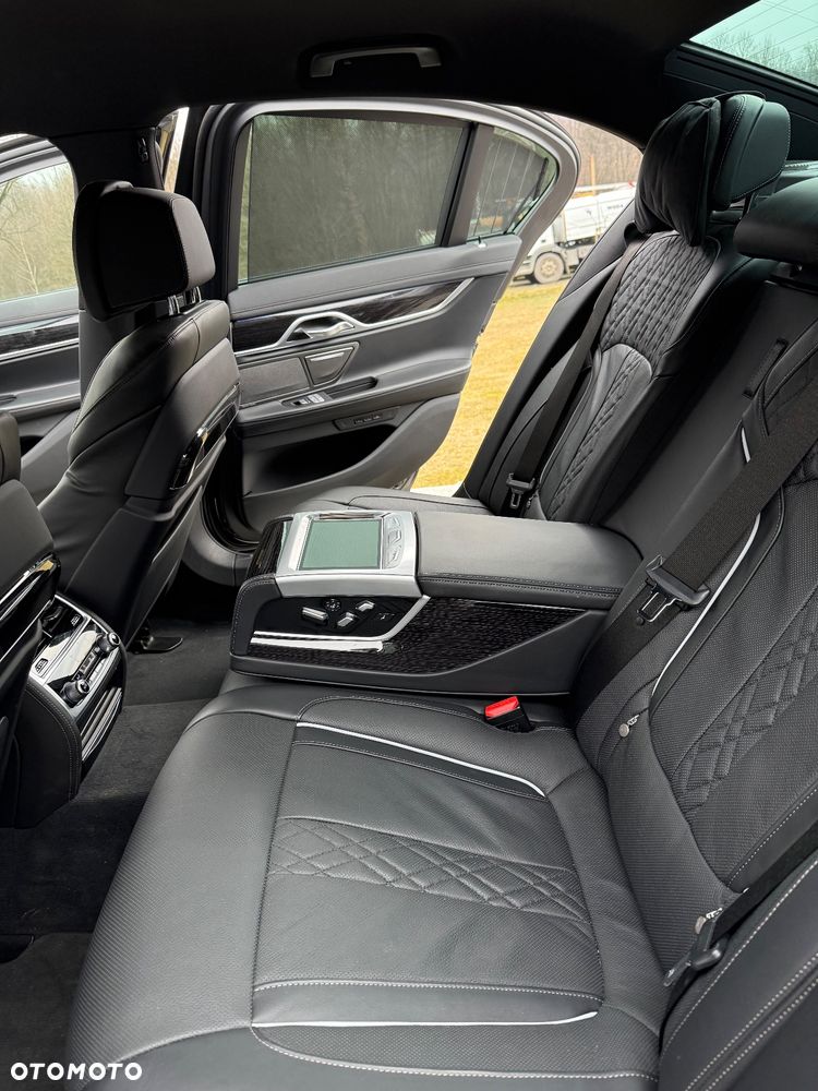 BMW Seria 7 750d xDrive sport - 16