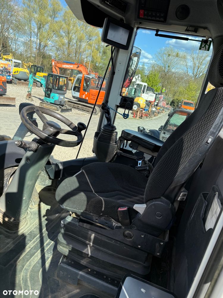 Liebherr L526 - 17