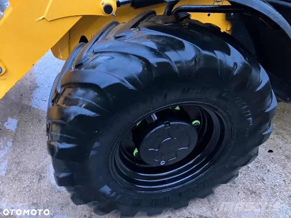 JCB 3CX CONTRACTOR - 11