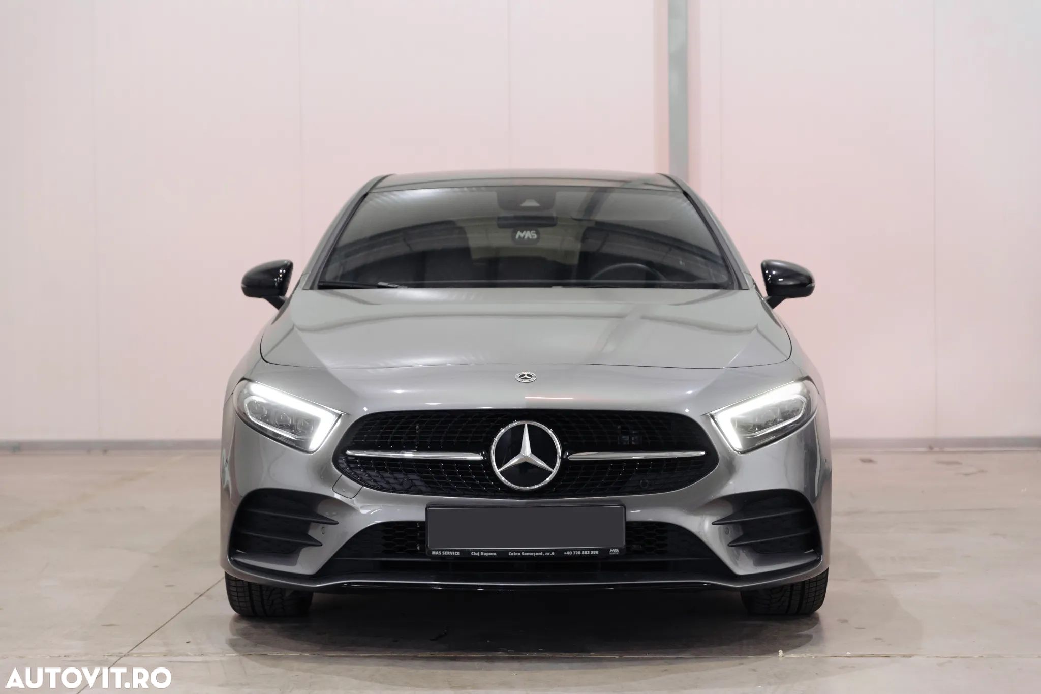 Mercedes-Benz A 250 e 8G-DCT AMG Line - 1