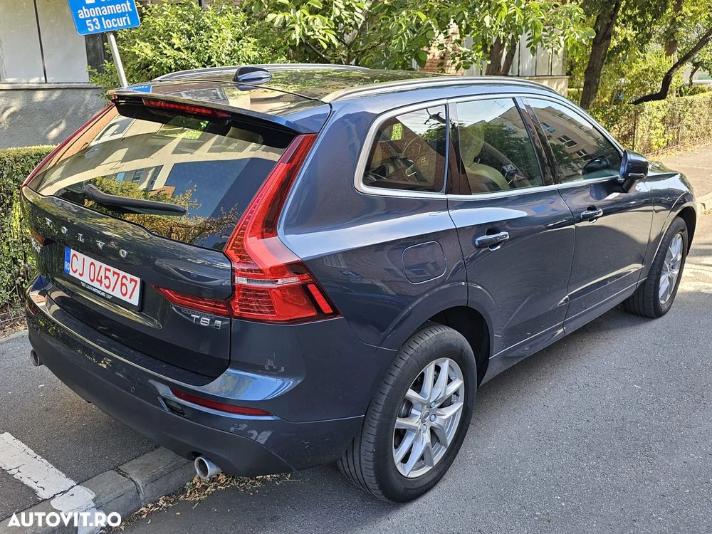 Volvo XC 60 T8 Twin Engine AWD Momentum Pro - 23