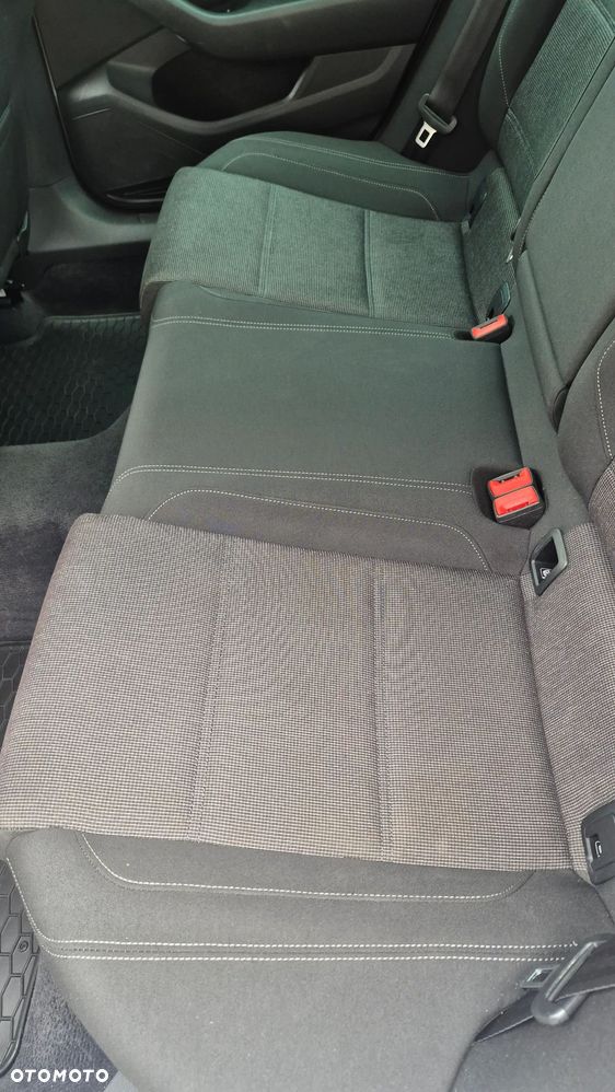 Volkswagen Passat 1.4 TSI BMT ACT Comfortline - 8