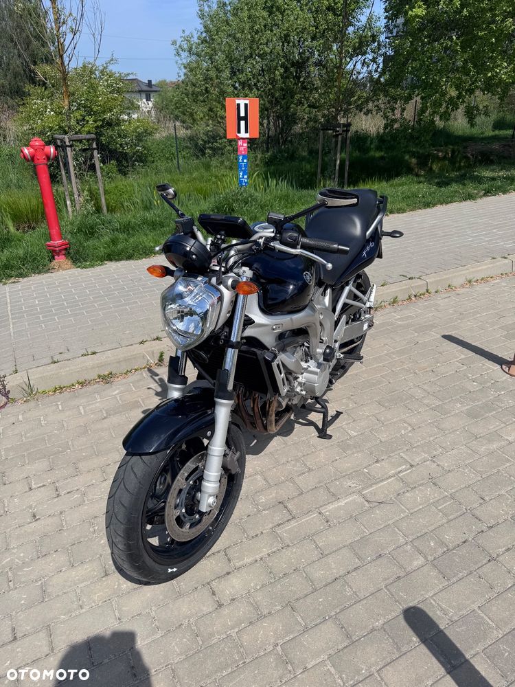 Yamaha FZ6 - 1