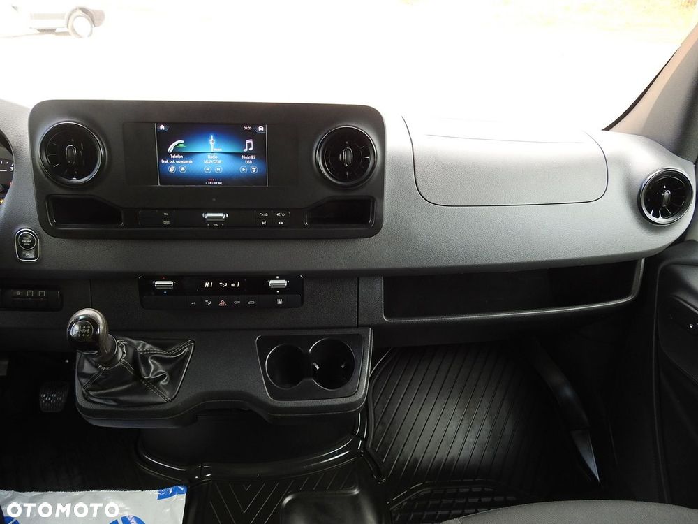 Mercedes-Benz SPRINTER 516 SKRZYNIA PODWÓJNA KABINA DOKA 6 MIEJSC TEMPOMAT KLIMATYZACJA BLIŹNIACZE KOŁA  160KM - 31