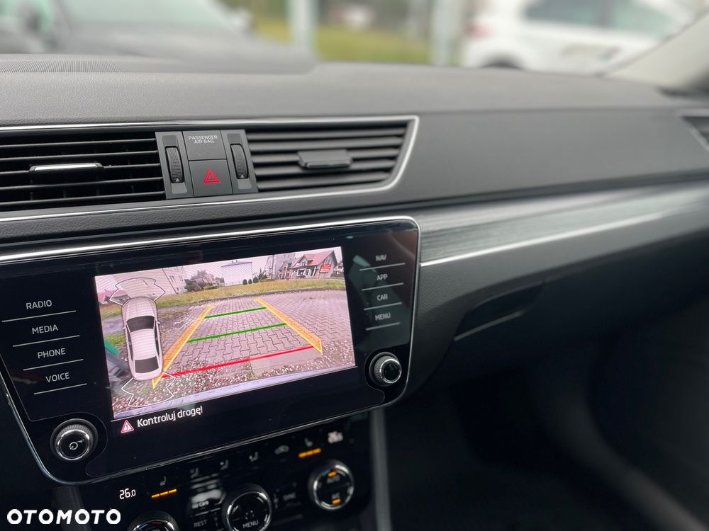 Skoda Superb 1.5 TSI Style DSG - 32