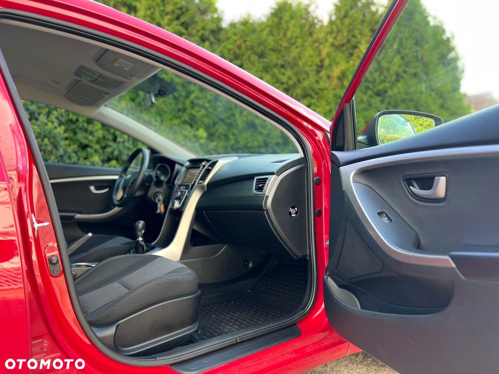 Hyundai i30 i30cw 1.4 Intro Edition - 17