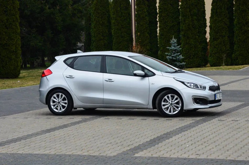 Kia Ceed Cee'd 1.6 GDI L - 4