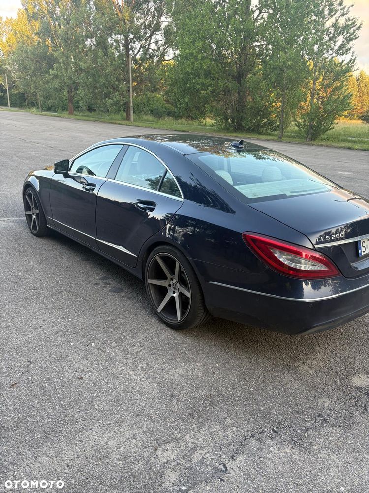 Mercedes-Benz CLS - 1