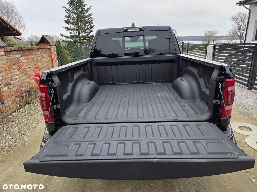 RAM 1500 Crew Cab Shortbed Limited - 34