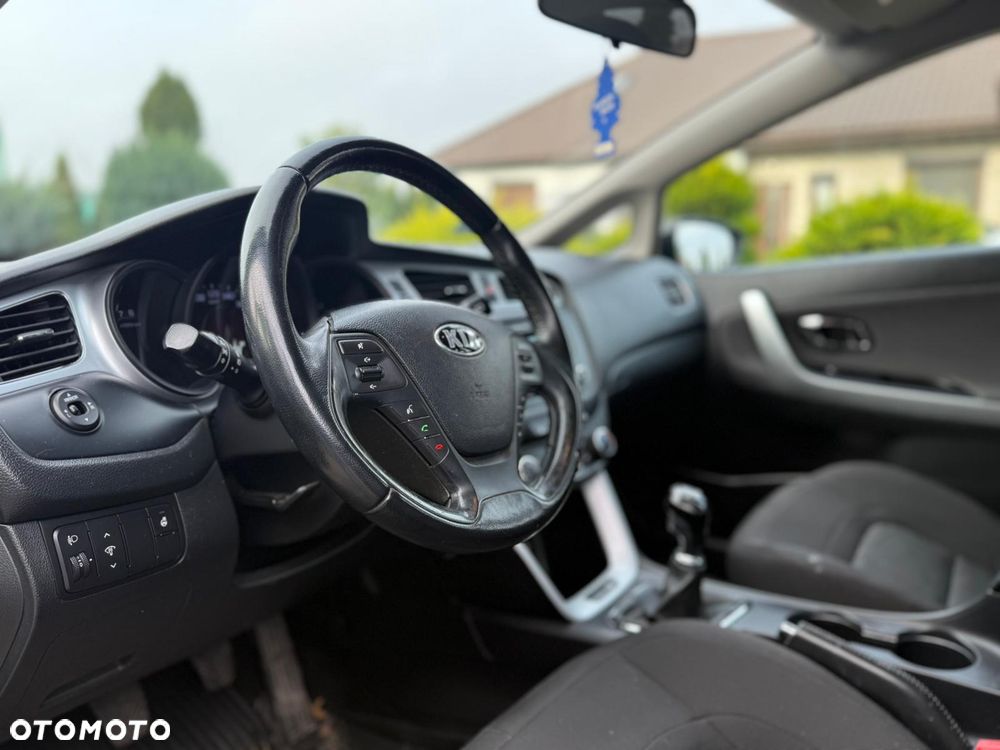 Kia Ceed 1.4 CVVT Attract - 9