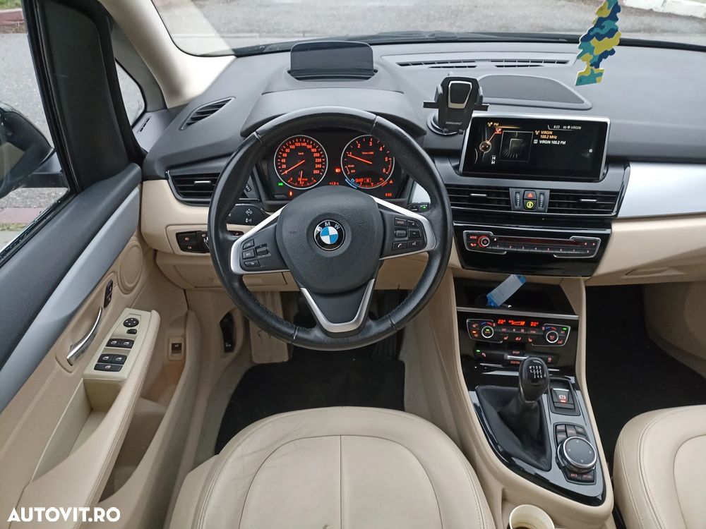BMW Seria 2 216d Gran Tourer Luxury Line - 36