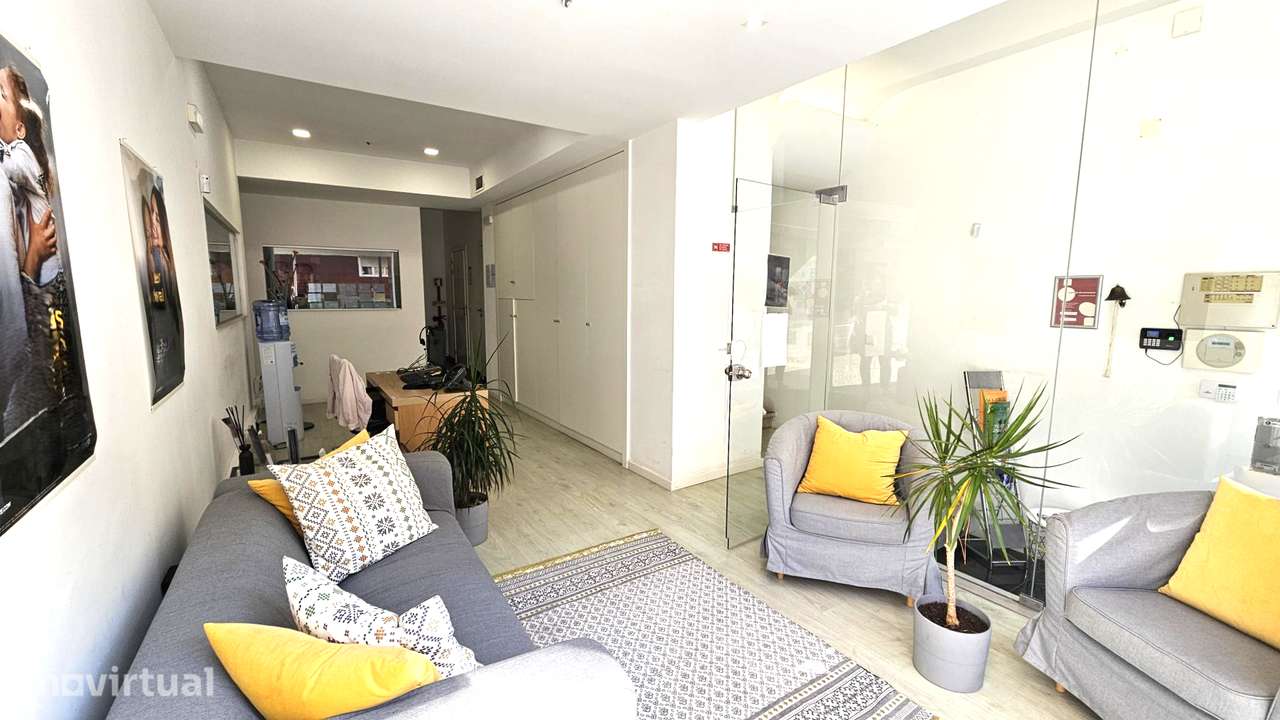 LOJA PREMIUM | AVENIDA INFANTE SANTO | JUNTO À FUTURA LINHA DE METRO - Grande imagem: 4/16