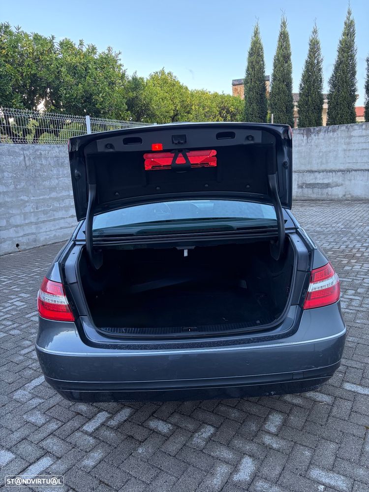 Mercedes-Benz E 250 CDi Avantgarde BlueEfficiency Auto. - 4