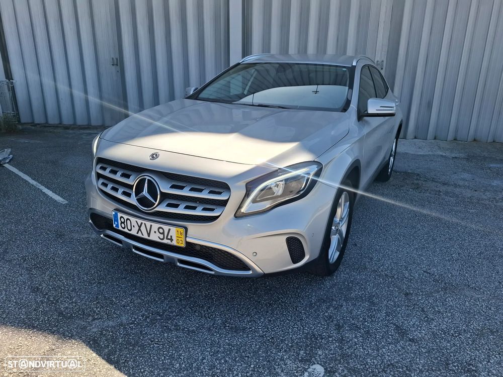 Mercedes-Benz GLA 220 d 4Matic 7G-DCT Urban - 1