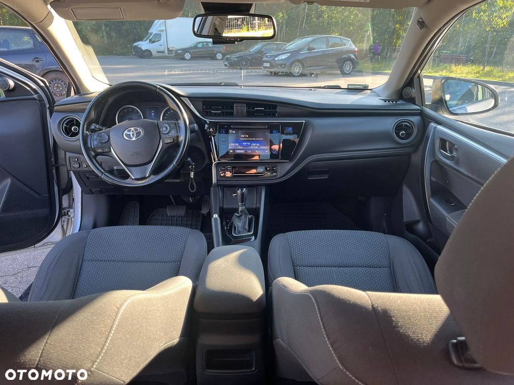Toyota Corolla 1.6 Prestige MS EU6 - 11