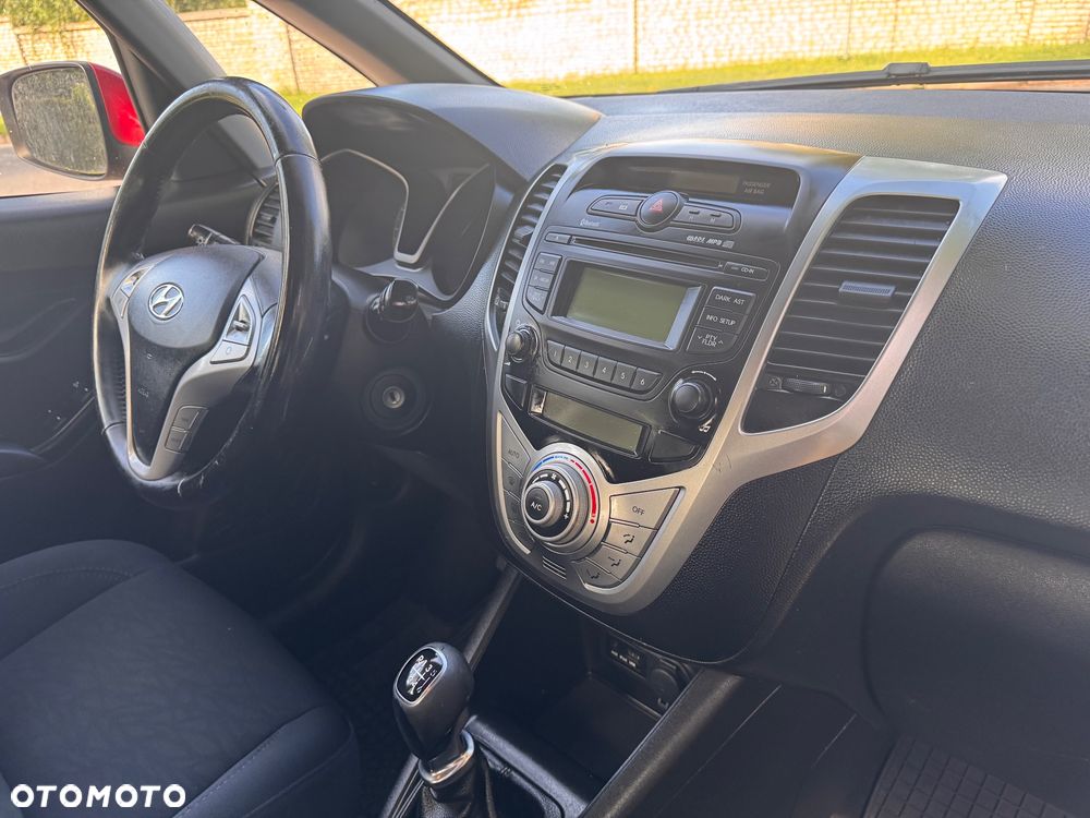 Hyundai ix20 1.6 Premium blue - 16