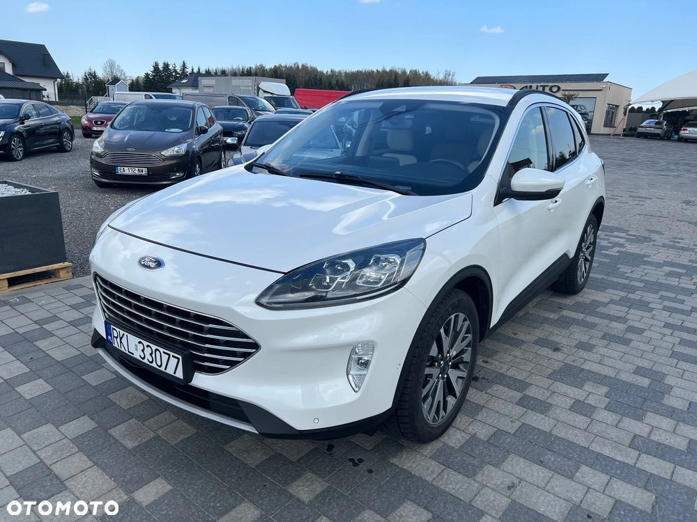 Ford Kuga 2.5 Duratec FHEV 4x4 TITANIUM